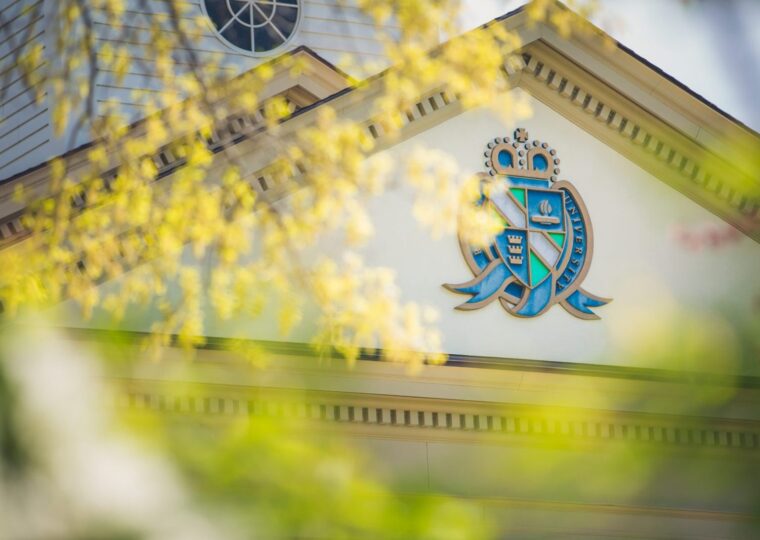 Carved crest on a Regent University pediment