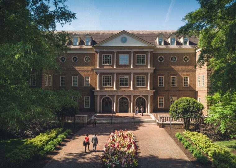 Robertson Hall at Regent University